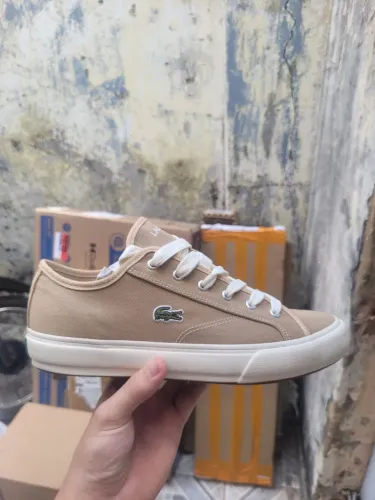 Tênis Lacoste Backcourt (Light Brown / Off White)