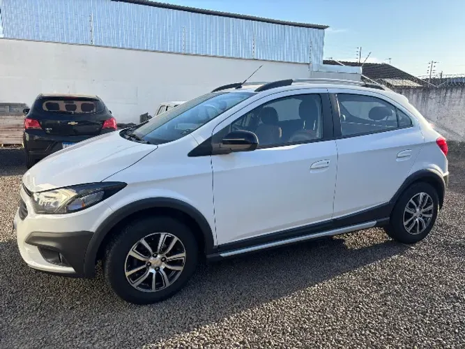 Chevrolet Onix Activ 1.4 8V Flex Mec. 4P 2018