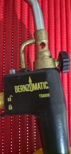 Maçarico Portátil Berzomatic TS 8000