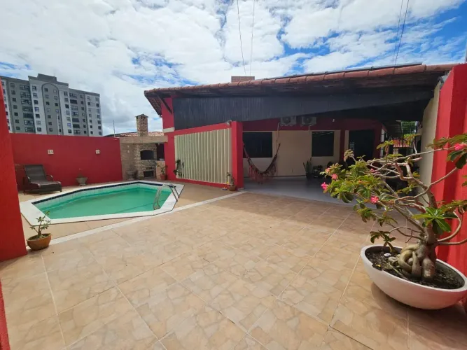 Imóvel para venda tem 217 metros quadrados com 4 quartos em Neópolis - Natal - RN