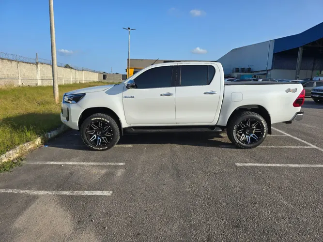 Toyota Hilux CD SRX 4X4 2.8 TDI 16V Diesel Aut. 2024