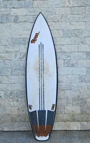 Prancha Naza Surfboards 5'11 EPS futures
