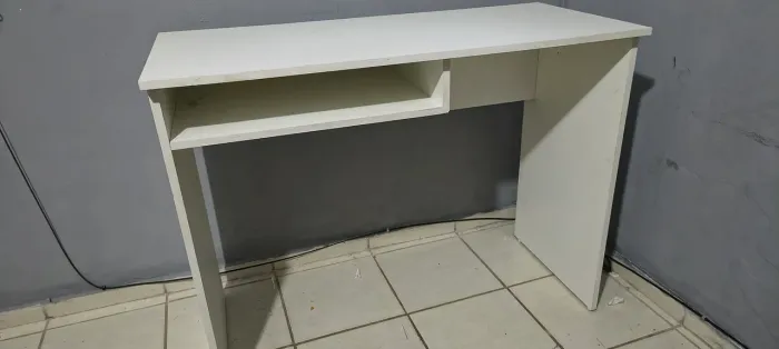 Escrivaninha MDF
