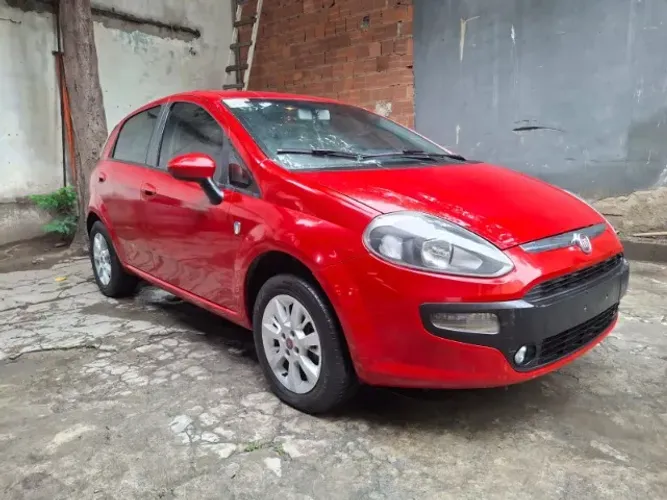SUCATA DE FIAT PUNTO 1.4 manual 2013