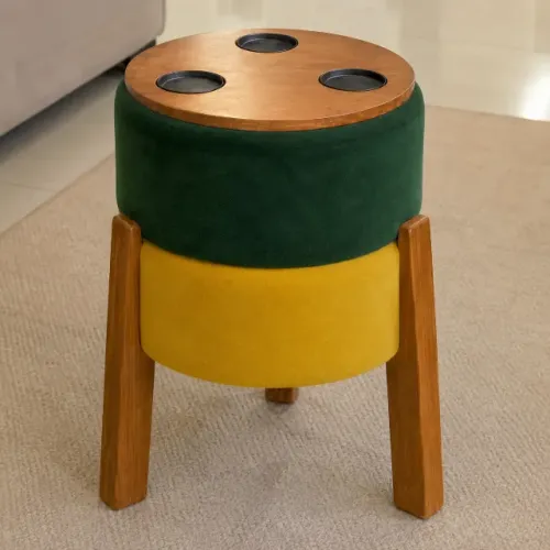 Puff Ravi Copa do Mundo com Porta Copo em Veludo Verde e Amarelo