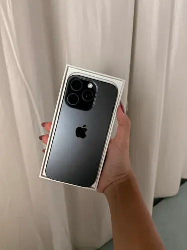 Iphone 16 PRO, preto