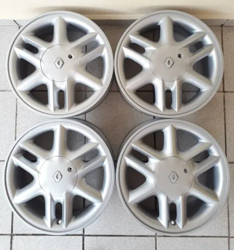 Jogo de rodas aro 15 Renault original