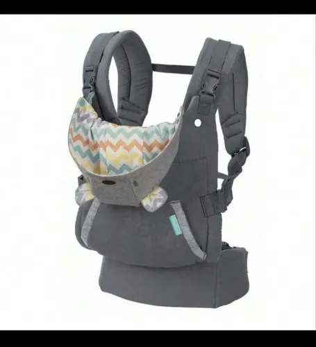 Canguru / Sling para bebê marca Infanti 