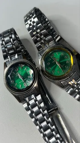 Lote com 2 Relógios Vintage Orimet Femininos Mostrador Verde - No Estado