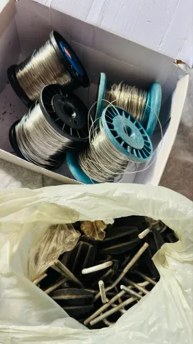 Arame e castanha para cerca elétrica