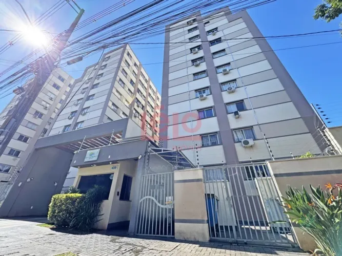 Apartamento semimobiliado de 2 quartos para alugar no Jardim Alvorada em Maringá, com cozi