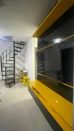 Cobertura Duplex pra locação com 3 quartos sendo 1 suíte próxima a UENF