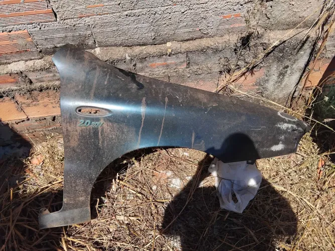 VENDO PARALAMA DA FIAT MAREA TENHO OS DOIS LADOS