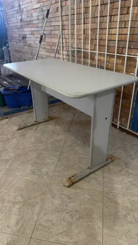Mesa de Escritório e Estudo Reforçada
