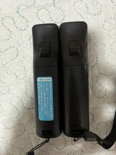 2 CONTROLES REMOTE WII - MOTION - 1 original