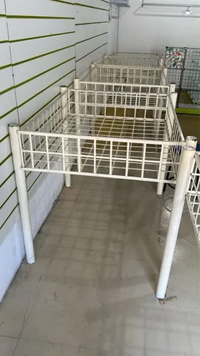 Tabuleiro de ferro para loja