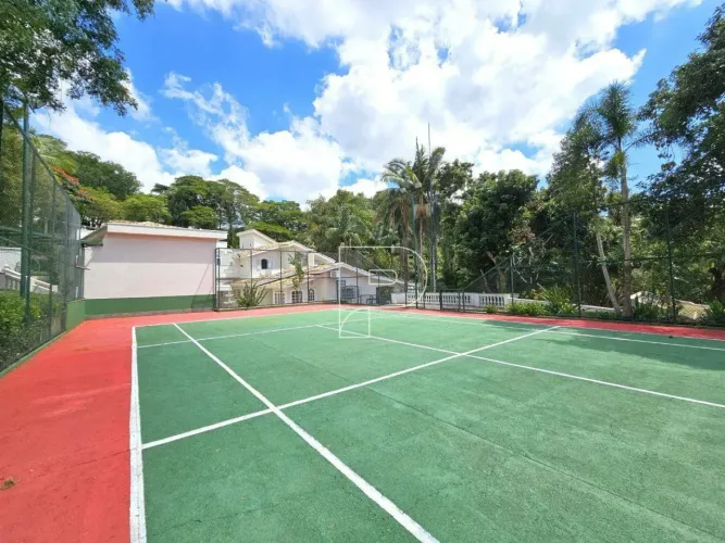 Casa em condomínio de Alto Padrão na Granja Viana! Silvino Pereira!