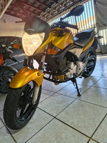 Honda CB300 2011