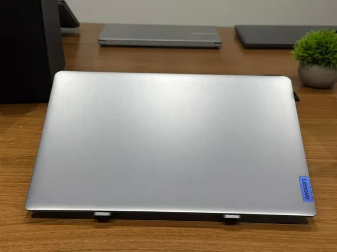 Notebook Lenovo IdeaPad 3 11ª Geração 20GB RAM SSD NVMe 15.6" - Garantia e NF