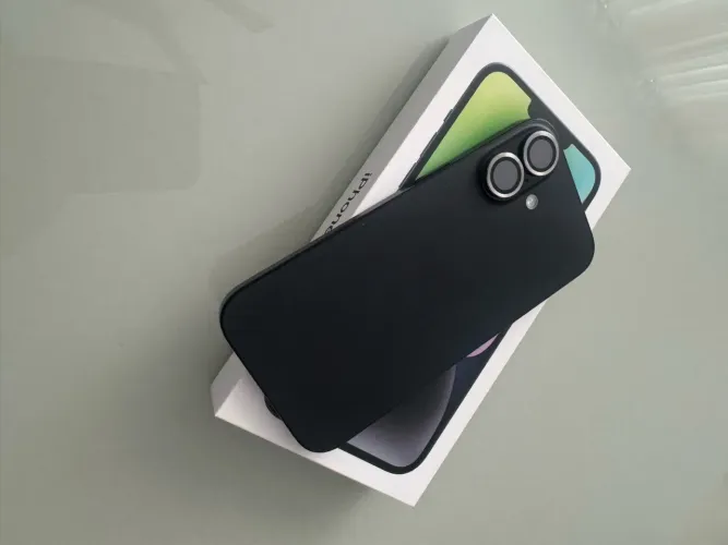 iPhone 16 preto 128gb