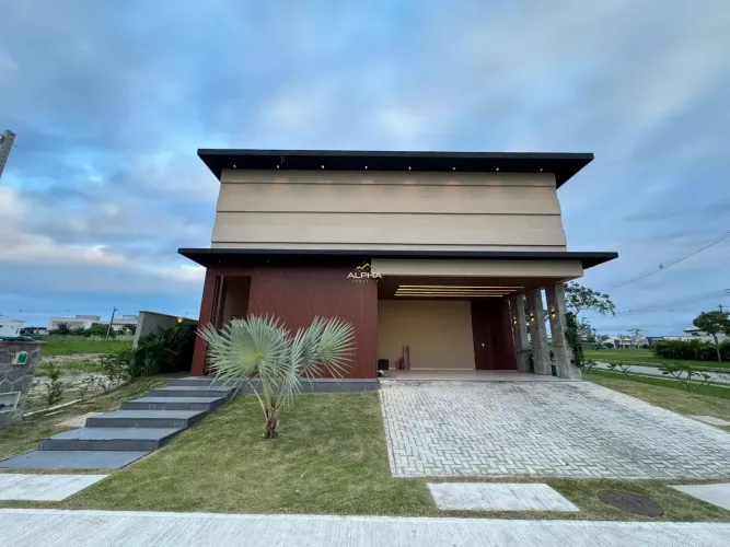 CASA DE ESQUINA A VENDA  CIDADE ALPHA | RESIDENCIAL 1