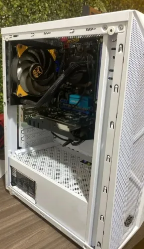 PC gamer, 1050ti, 16gb ram