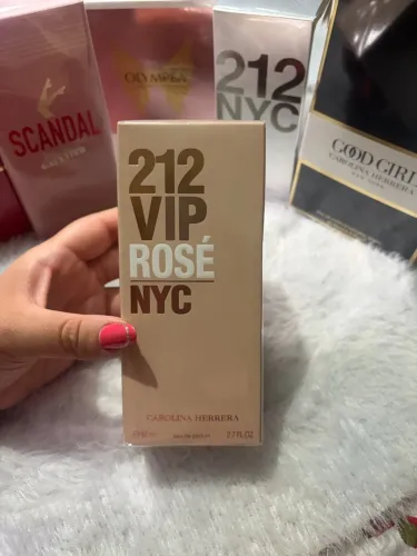 Perfume 212 VIP rose NYC