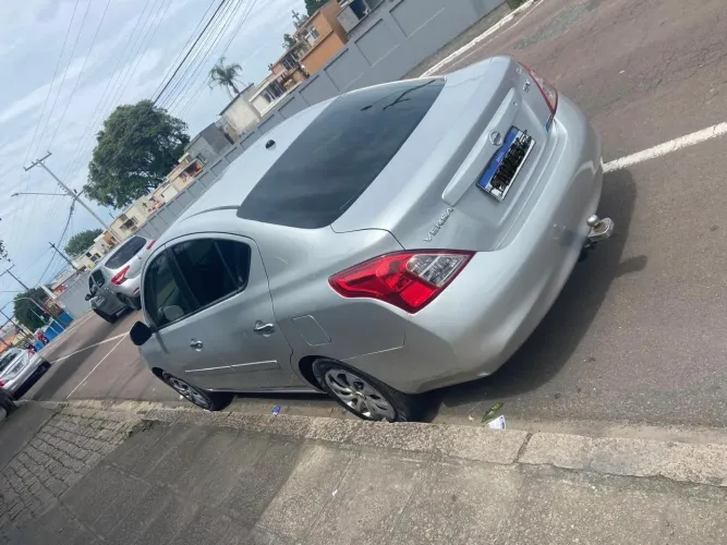 Nissan Versa SV 1.6 16V Flex Fuel 4P Mec. 2013