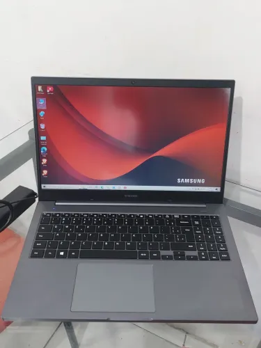 NOTEBOOK SAMSUNG BOOK - PRONTO PARA USAR!