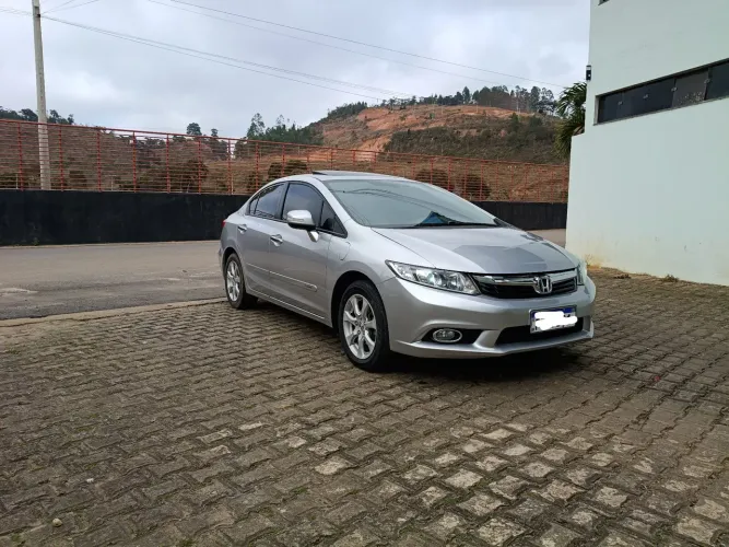 Honda Civic Sedan EXS 1.8/1.8 Flex 16V Aut. 4P 2012