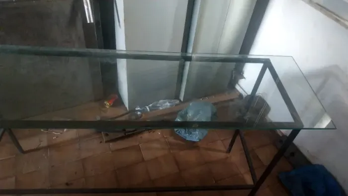 Mesa pra lanchonete 2m por 40cm feita de metalon com vidro