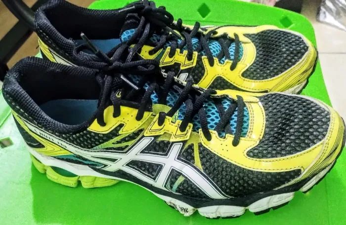 Tênis Asics gel flux 43