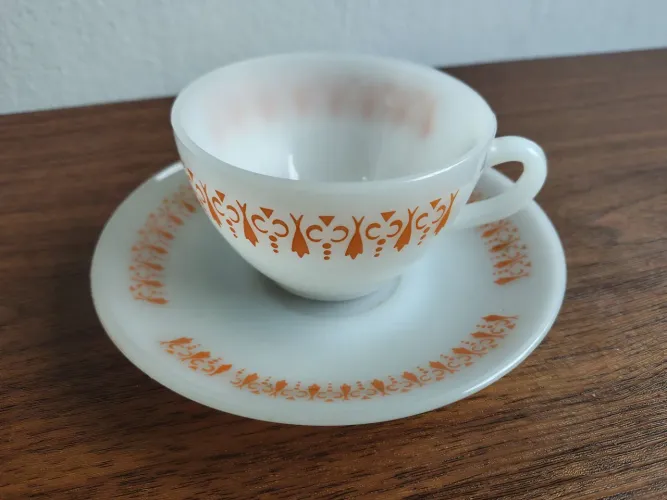 Xícara de chá gravatinha laranja