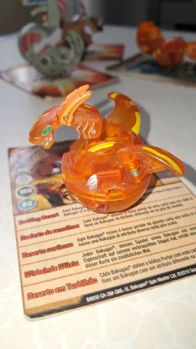 Bakugan Hyper Dragonoid Bakusolar especial raro Solar