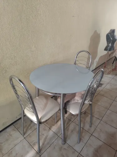 Mesa de Jantar Vidro Redonda com 4 Cadeiras
