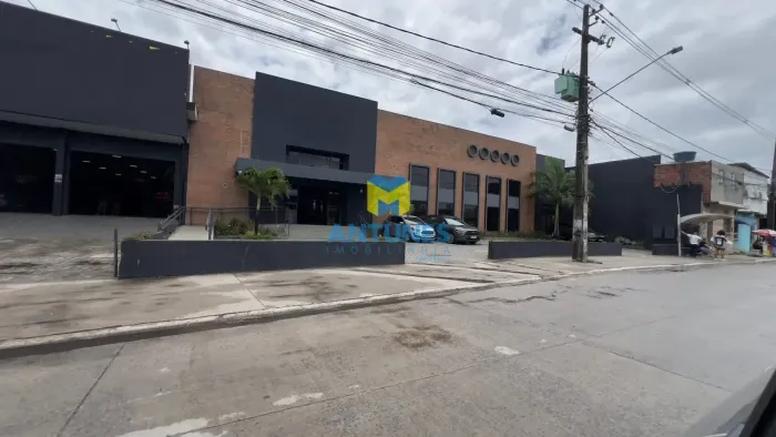 Alugue Galpão tipo Loja com 1.660m² em Prazeres, na Estrada da Batalha