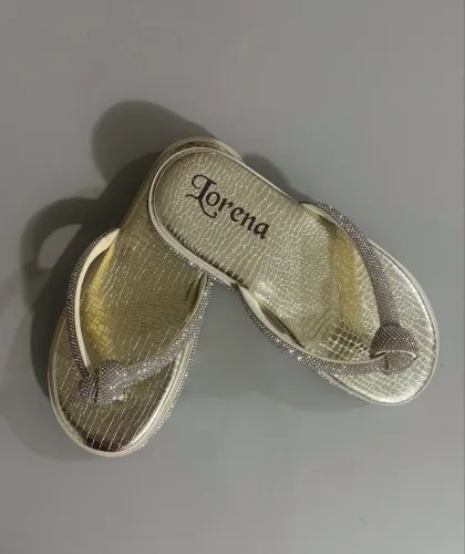 Vendo Rasteirinha Dourada Lorena - Nº 34 ? 