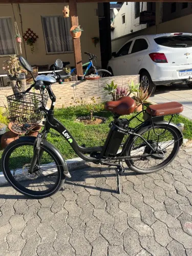 Bicicleta elétrica marca Lev