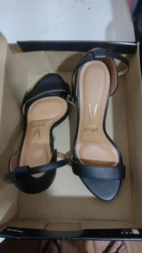 Sandália de Salto Fino Feminina Vizzano Pelica Preto