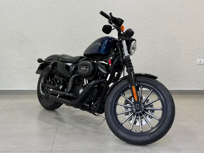 Harley-Davidson XL 883N IRON