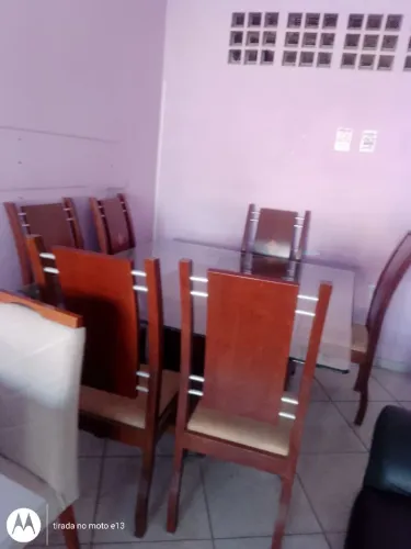 Mesa de 6 cadeiras