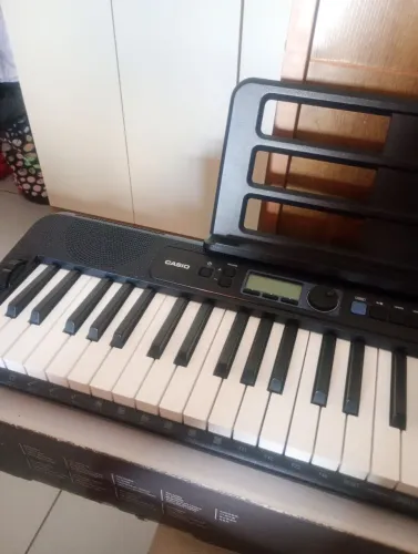 Teclado Casio ct-s300