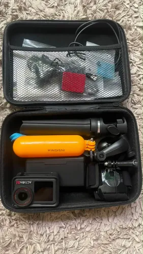 Câmera de ação Dji Osmo Action 5 Pro 4k Combo Adventure preta