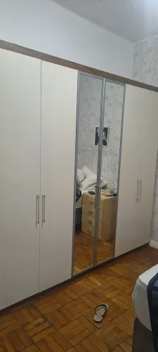 Vende se guarda roupa 6 portas