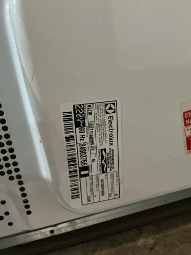 Micro-ondas Electrolux 27L