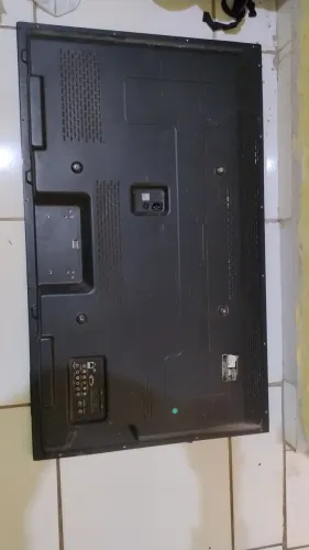 TV Philco 51" com defeito