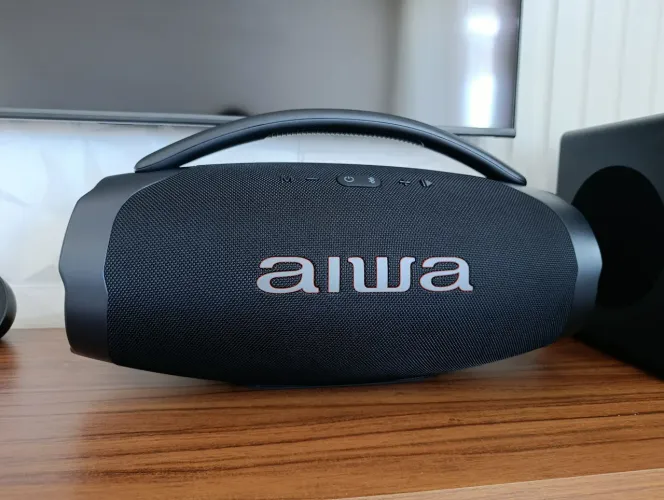 Caixa de Som Aiwa Graves Fortes! Nova! Top D+