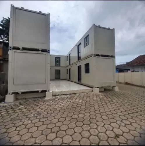 Projetos personalizados em Container