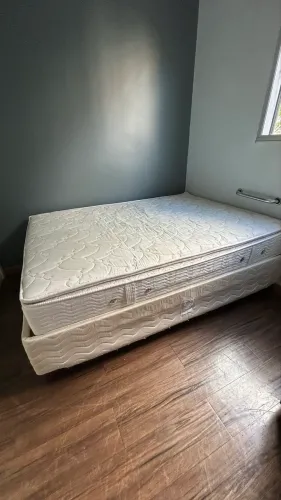 Cama box casal - usada