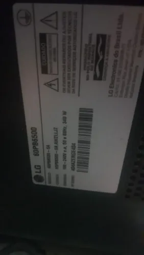 Vendo uma TV lg plasma de 60 polegadas